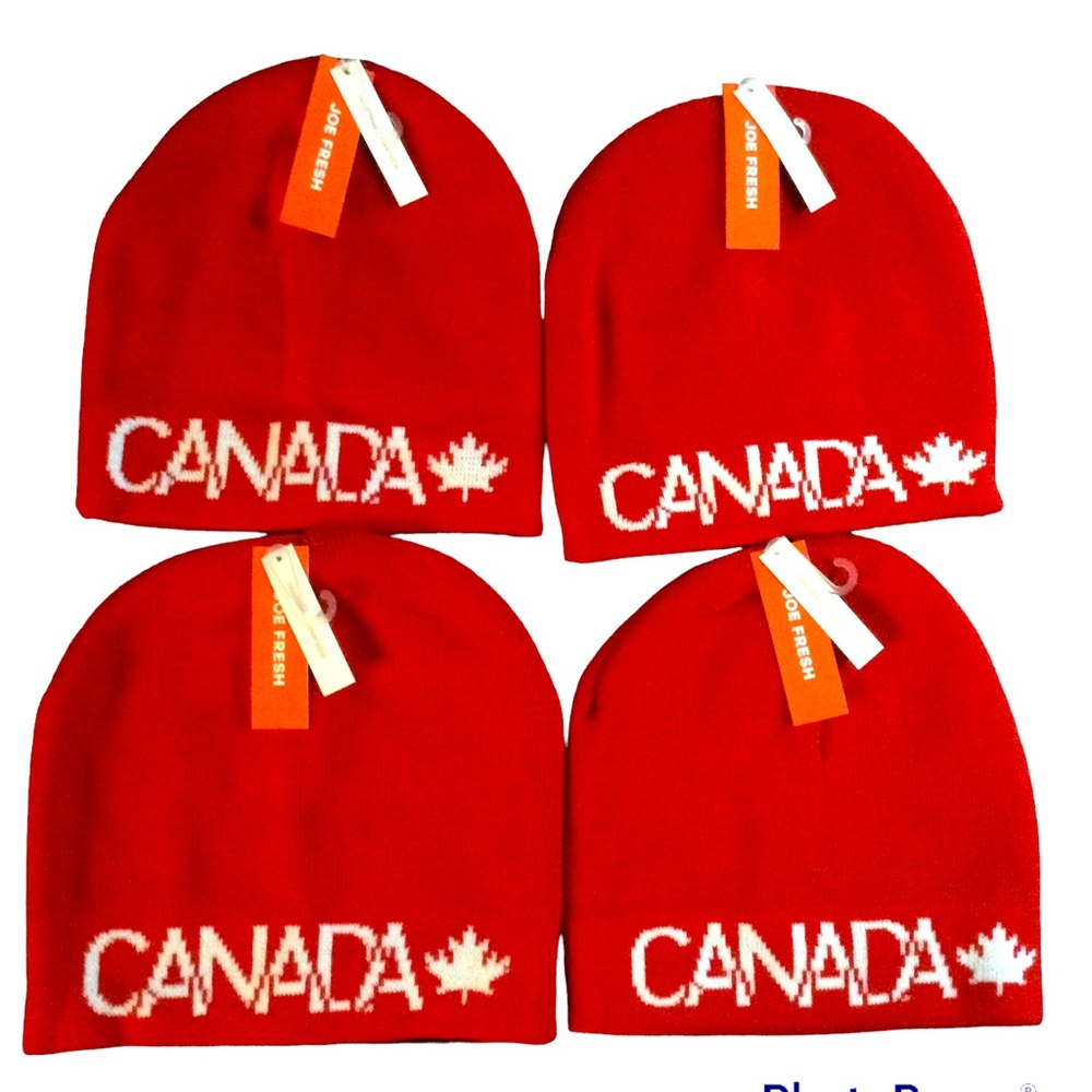 ✅ X4 BRAND NEW WITH TAG Canada Maple Leaf Red Reversible Winter Hat/Toques/Tuque